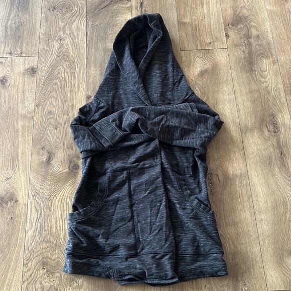 Women's Size 10 Lululemon Button Front hooded sweatshirt coat Gray Spacedye EUC - Picture 5 of 16